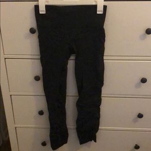 Lululemon ebb to the street leading